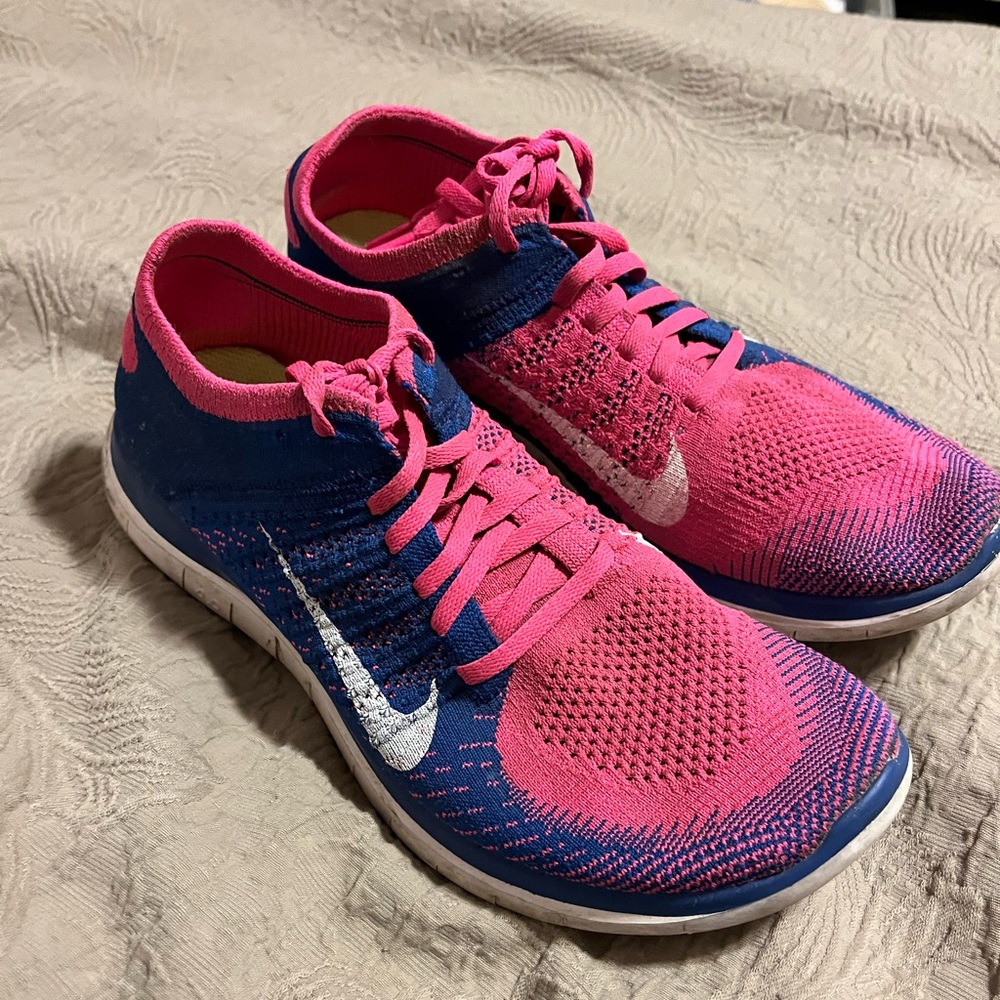 NIKE FLYKNIT FREE RUNNERS